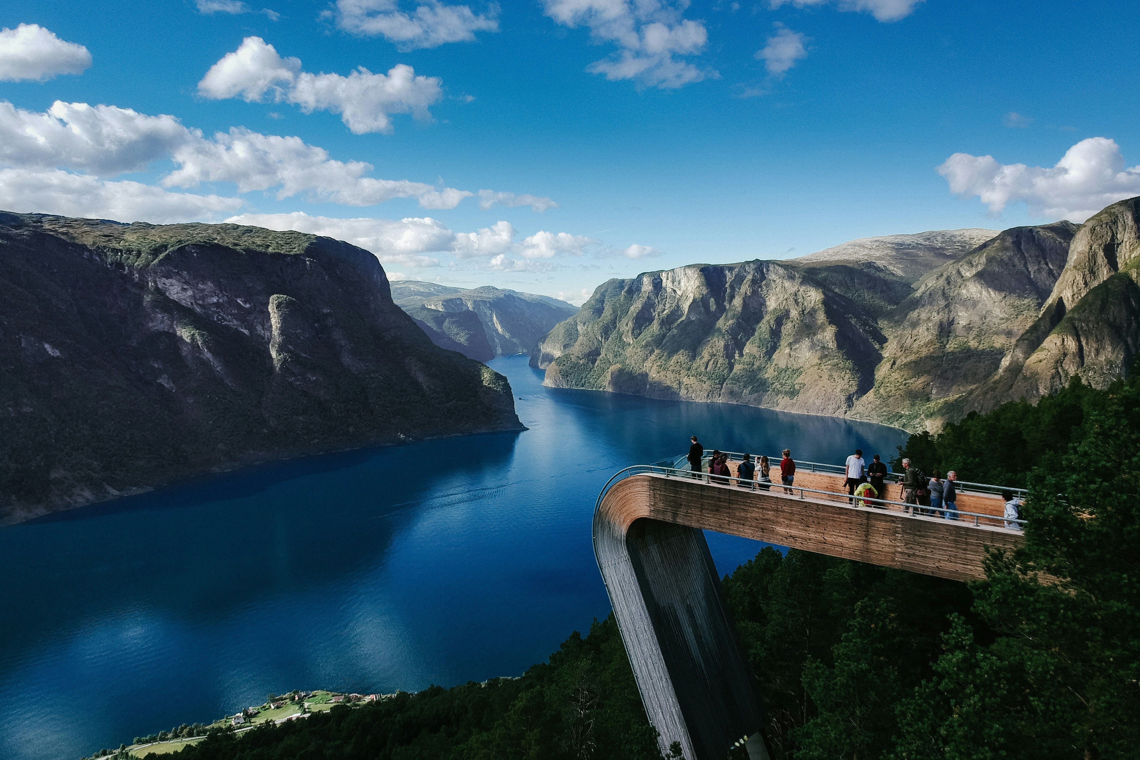 eSIM Norway: Best Options, Setup, Coverage & Tips (2026)
