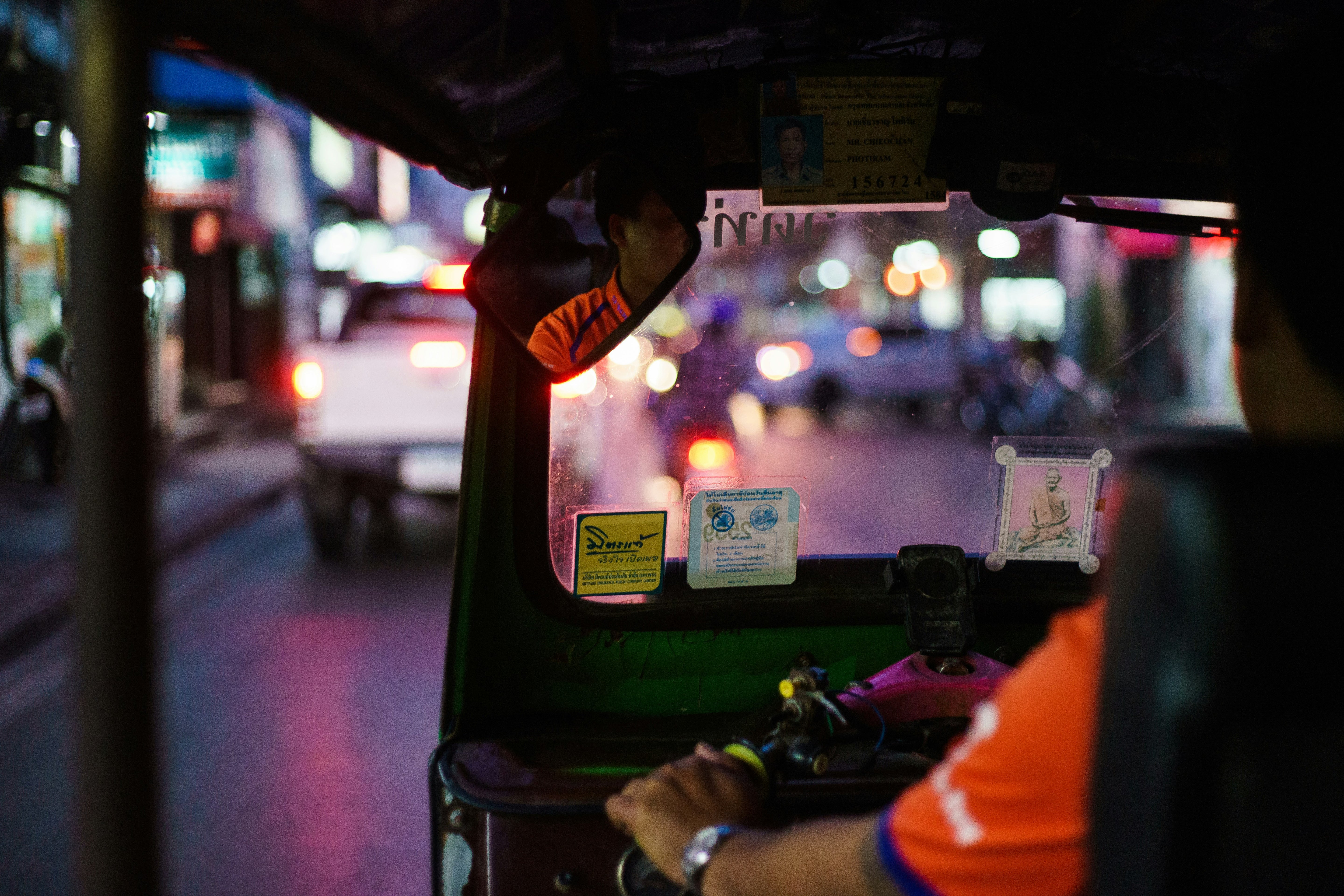 Thailand SIM Card Guide: Tourist SIM vs eSIM (2026)