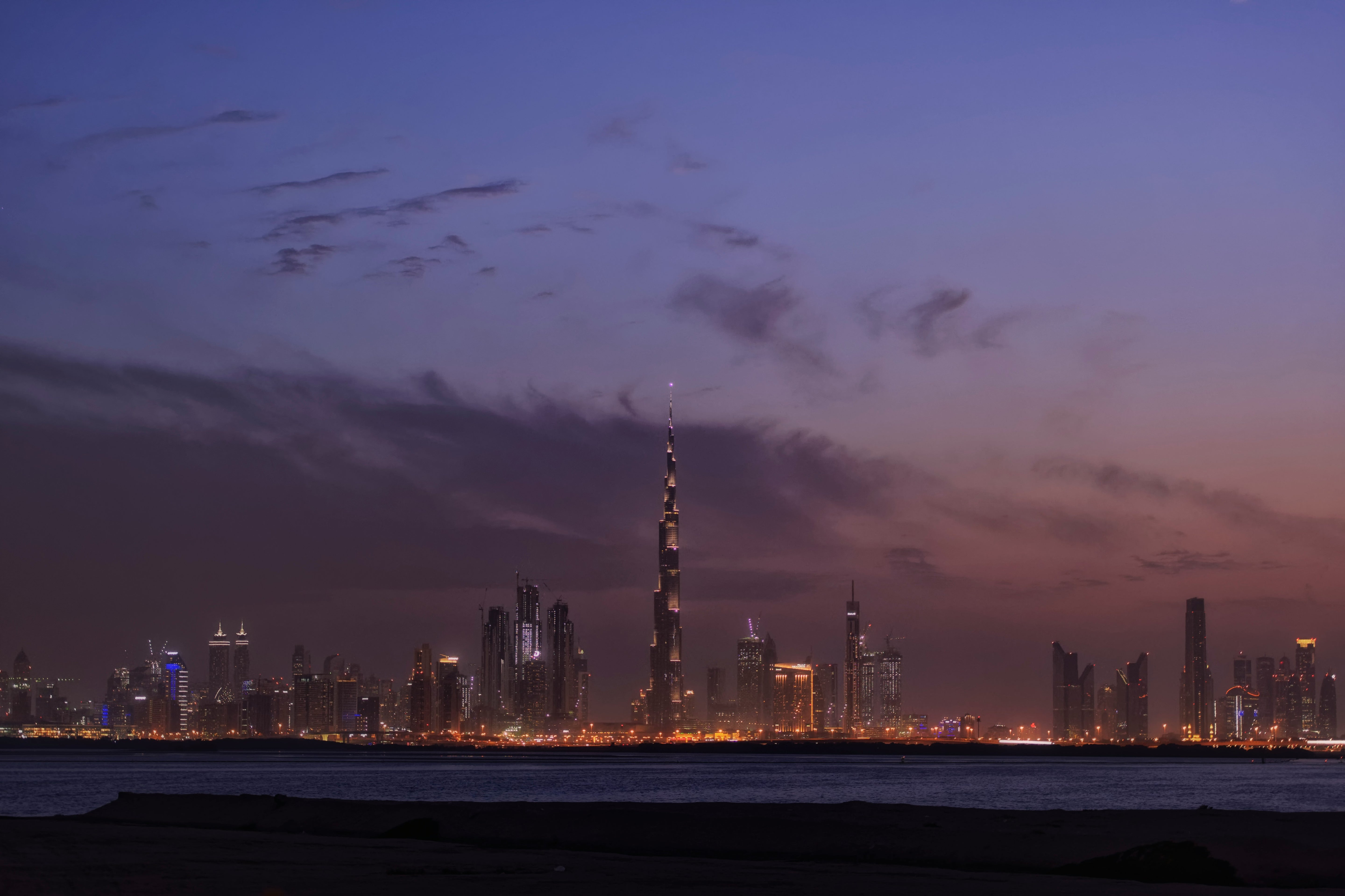 Visa para nómadas digitales en los EAU: requisitos, coste y pasos