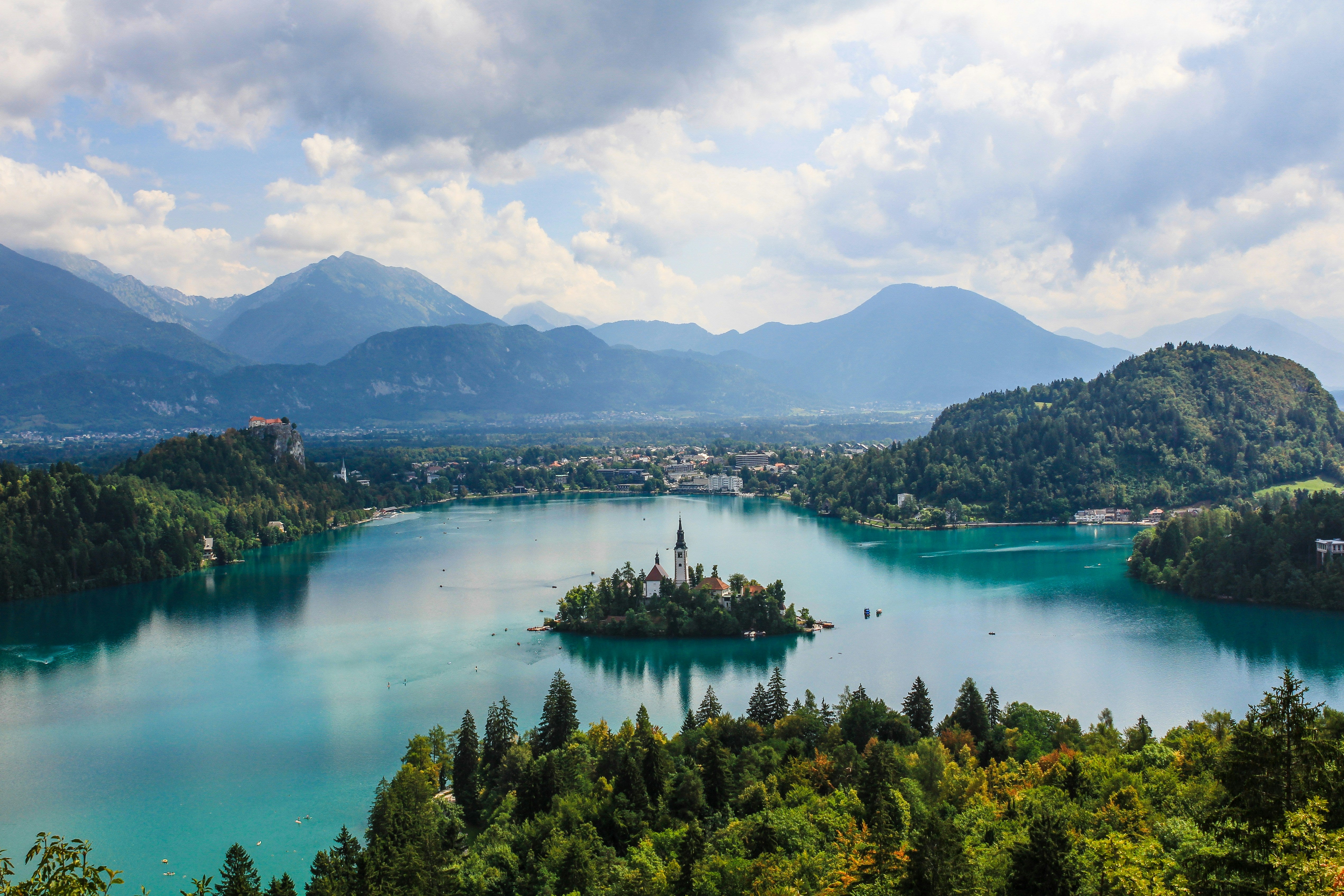 eSIM Slovenia: Best Options, Setup, Coverage Tips (2026)