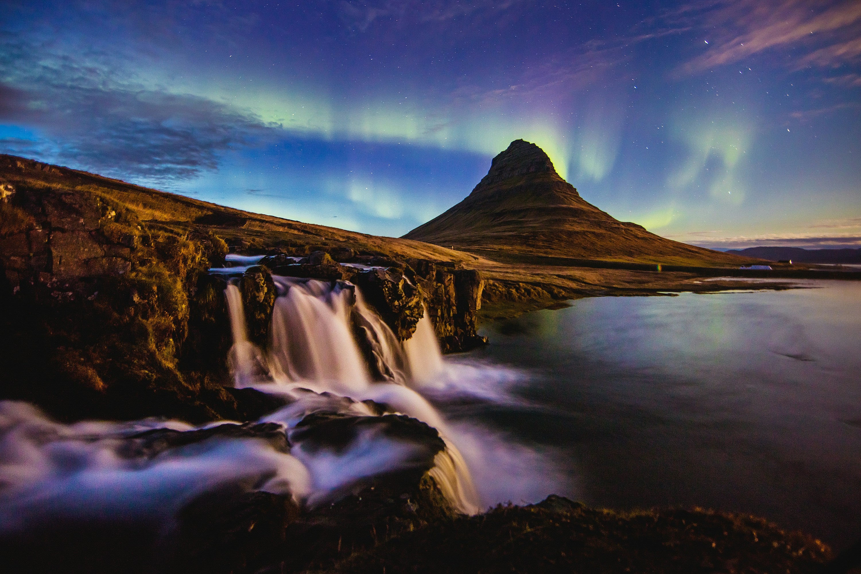 Best Time to Visit Iceland (By Month + Travel Tips)