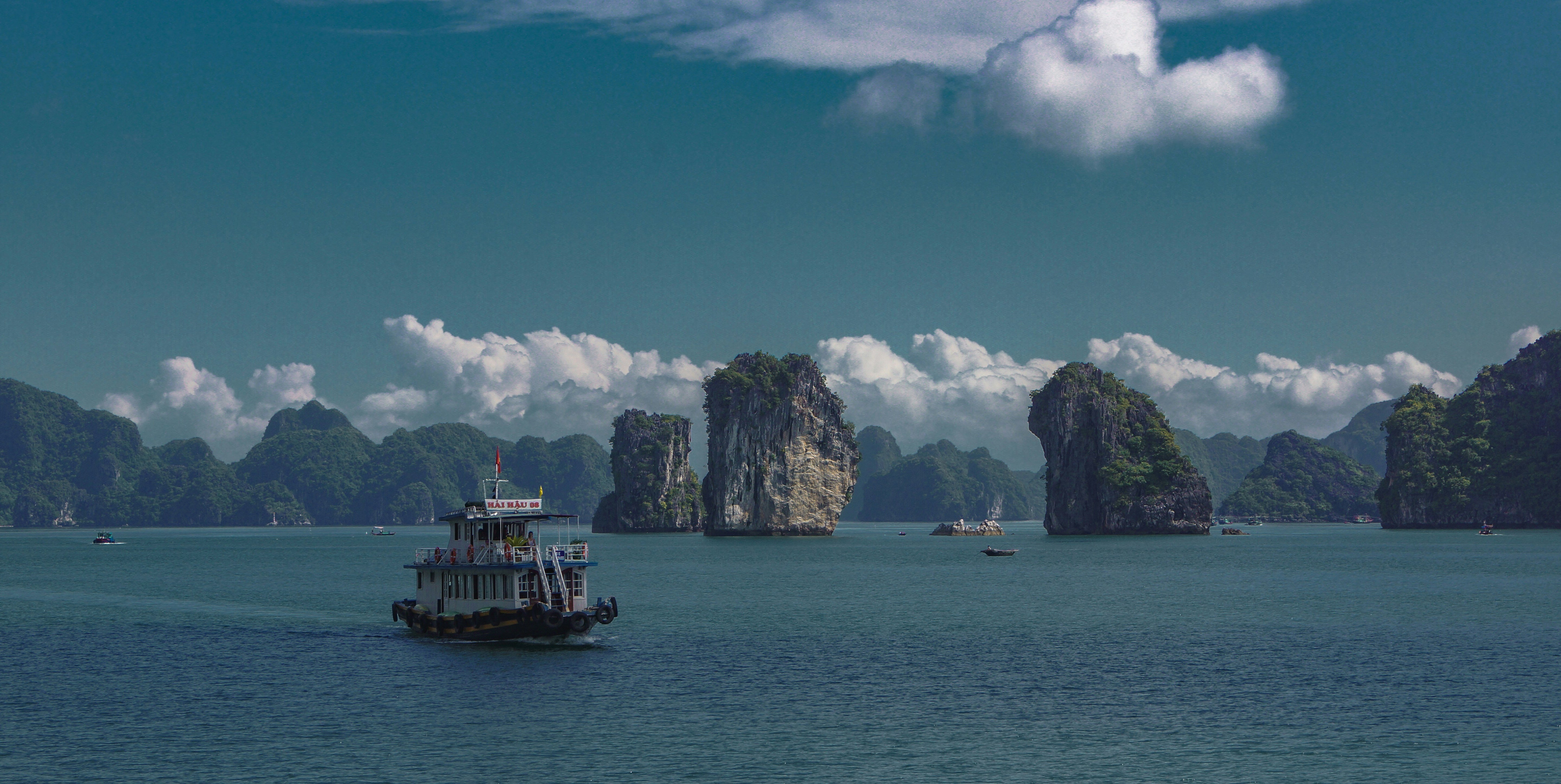 Best eSIM for Vietnam (2026): Plans, Tips, & Setup