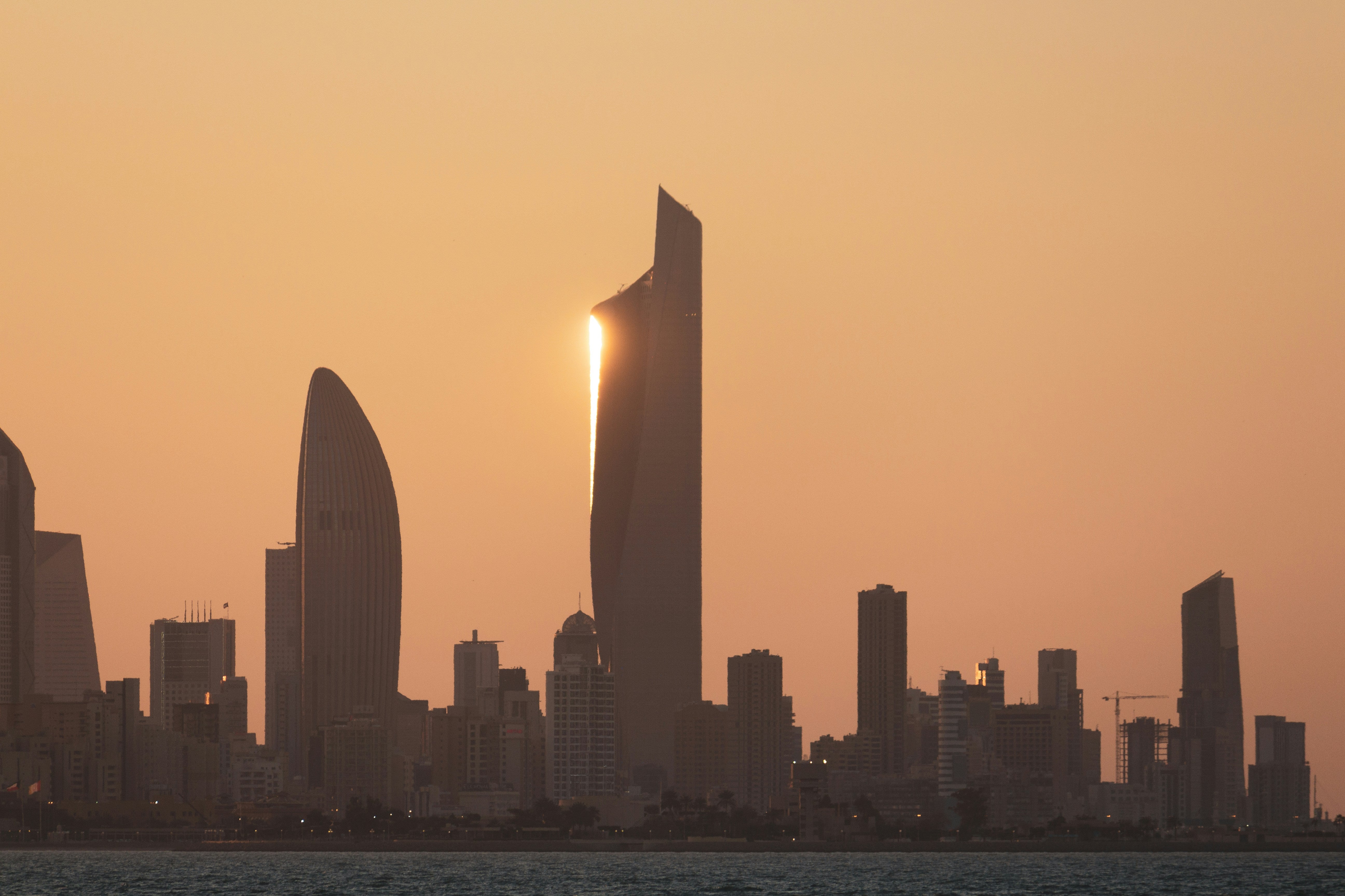 Work Opportunities in Kuwait: Jobs, Sectors & Tips