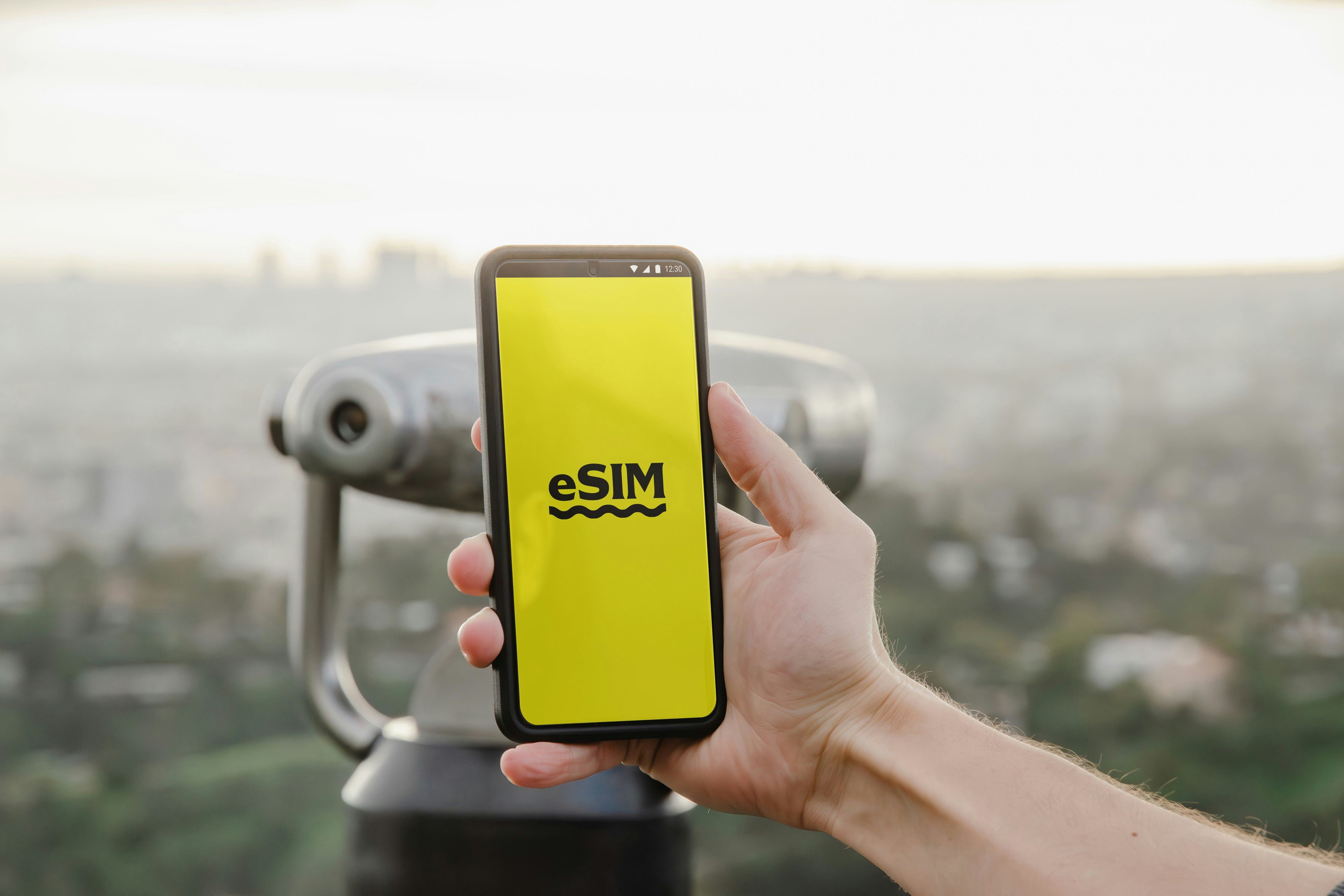 eSIM vs SIM Card: Differences, Pros, Cons & Setup