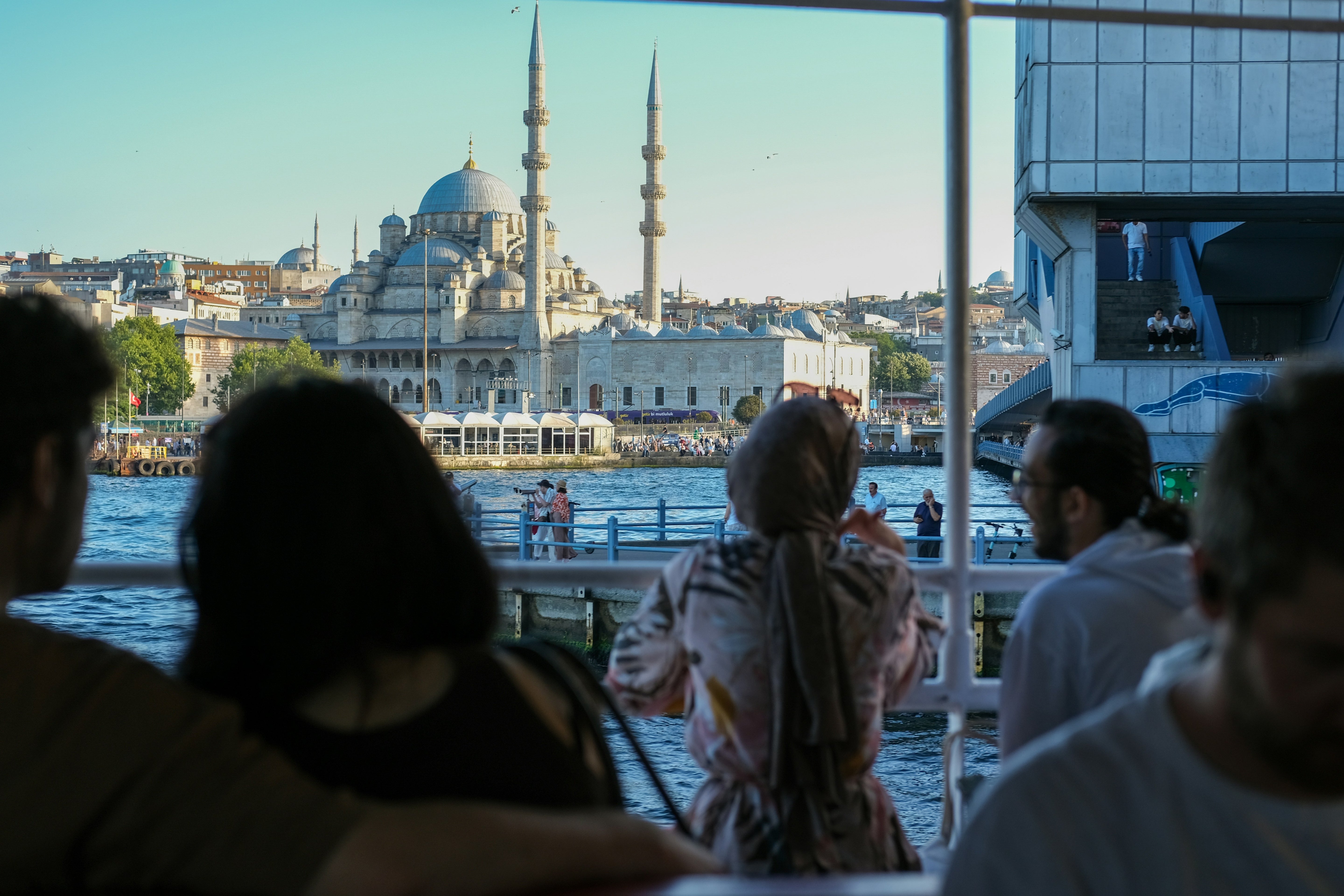 Turkey eSIM for Travelers: Plans, Setup & Tips | Zetsim