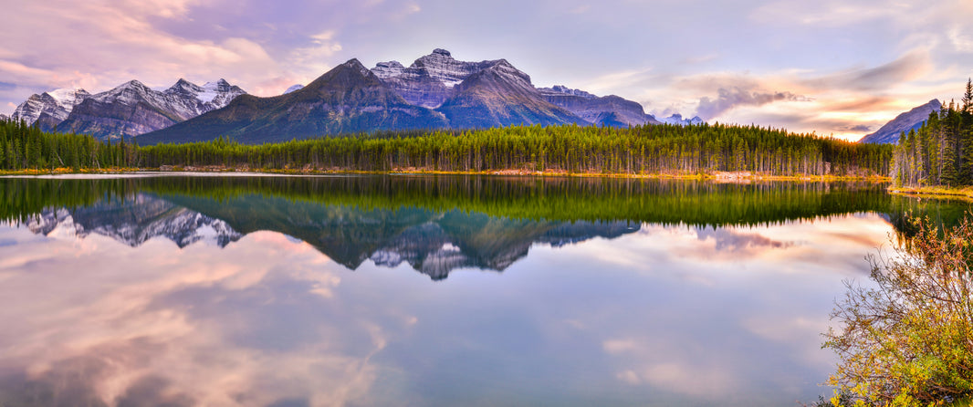 Fun Canada Facts: 25 Surprising Things to Know