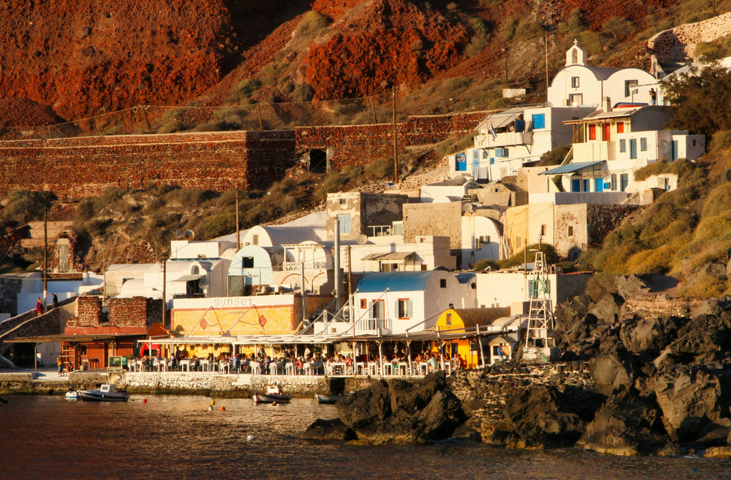Best Places to Visit in Greece (Top Spots + Tips)