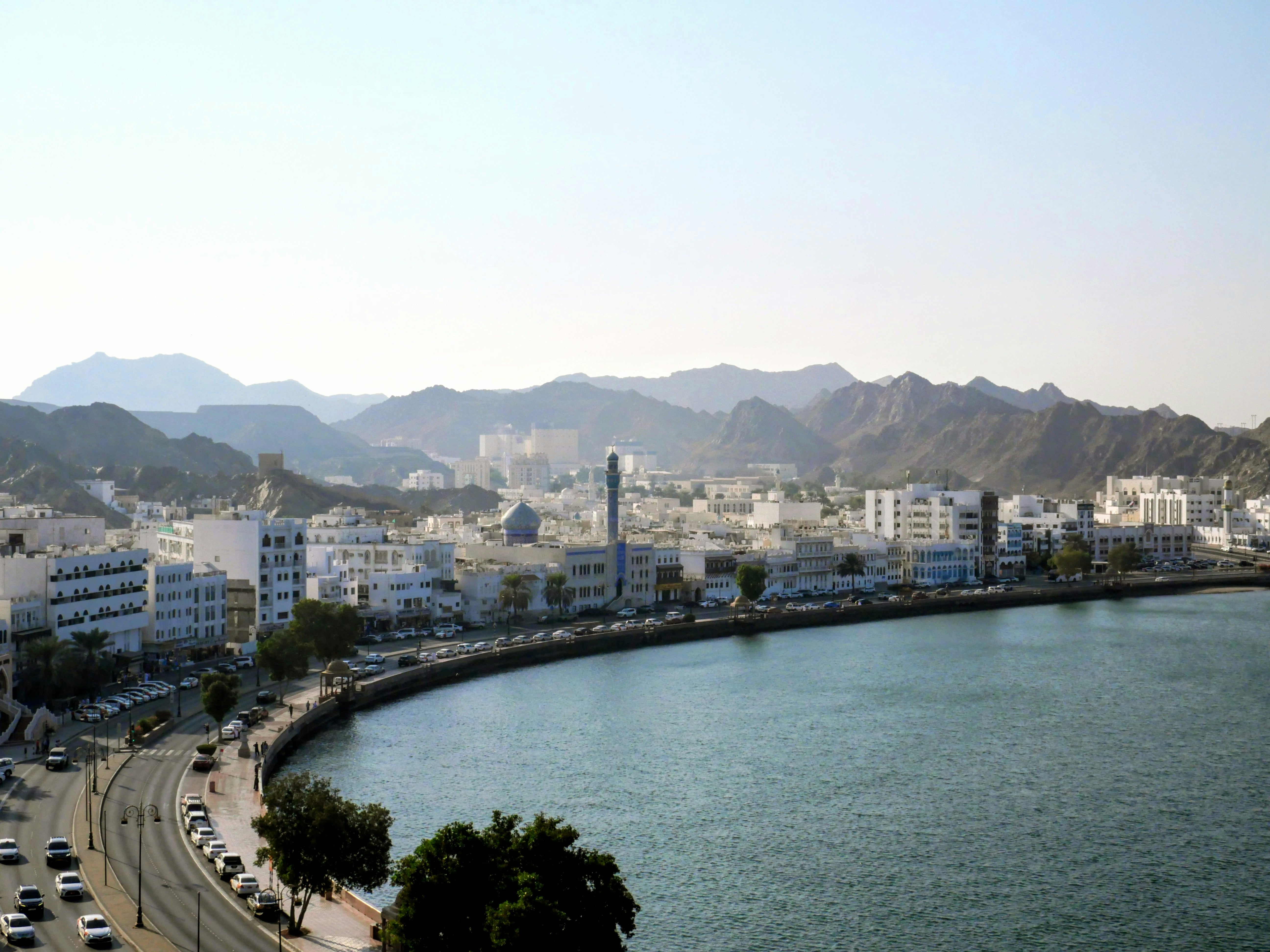 Work in Oman: Jobs, Visas, Hiring & Expat Tips