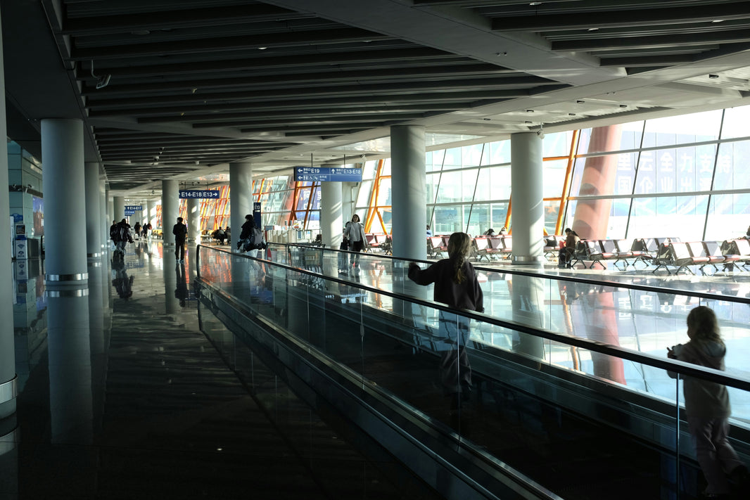 Best eSIM for Travelling: How to Choose + Top Tips